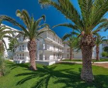 LE BLEU HOTEL & RESORT